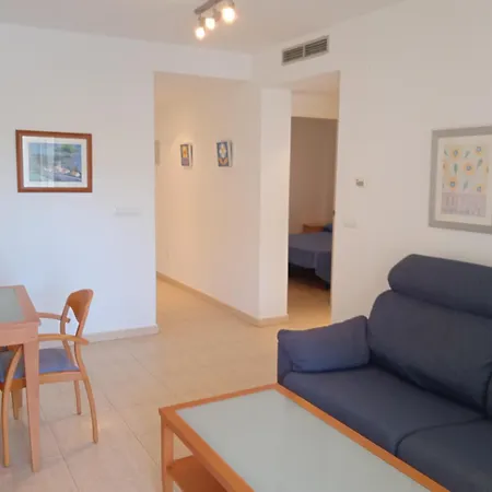 La Riviera - Vista Piscina- Serviden Apartament