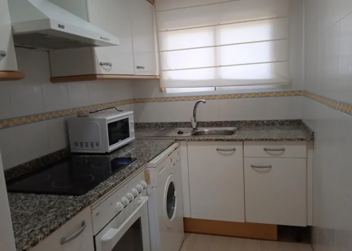 La Riviera - Vista Piscina- Serviden *