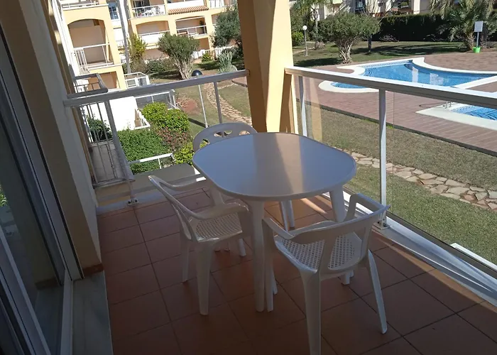 La Riviera - Vista Piscina- Serviden